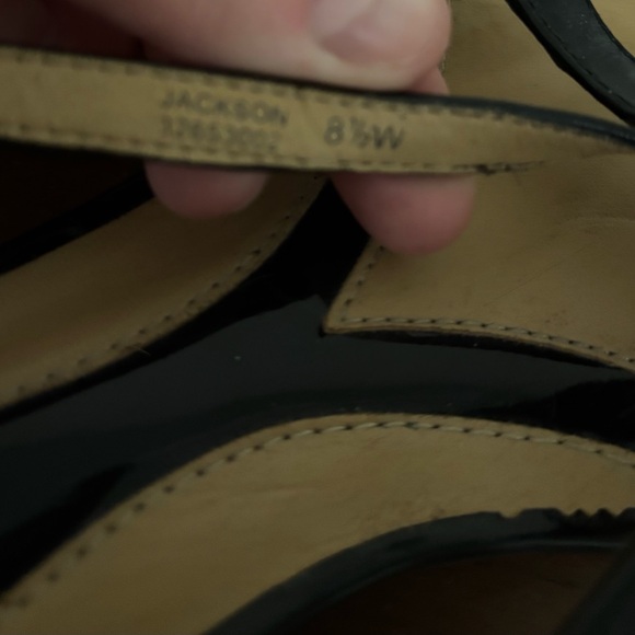 Naturalized Sandals - Picture 5 of 6